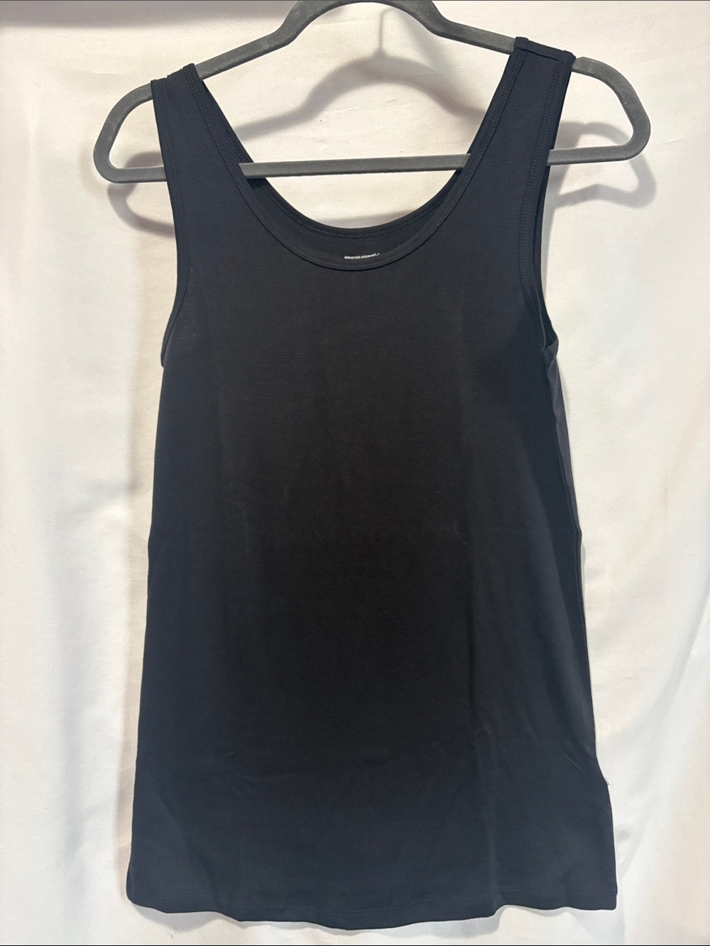 Amazon Essentials Black Scoop Neck Tank Top